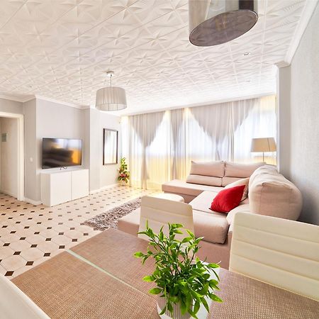 Fantastico Apartamento Junto A La Estacion Malaga Luaran gambar