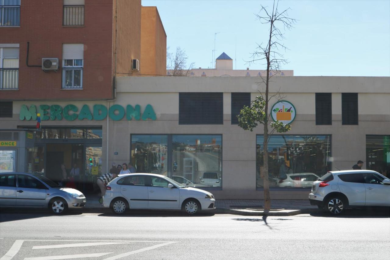 Fantastico Apartamento Junto A La Estacion Malaga Luaran gambar