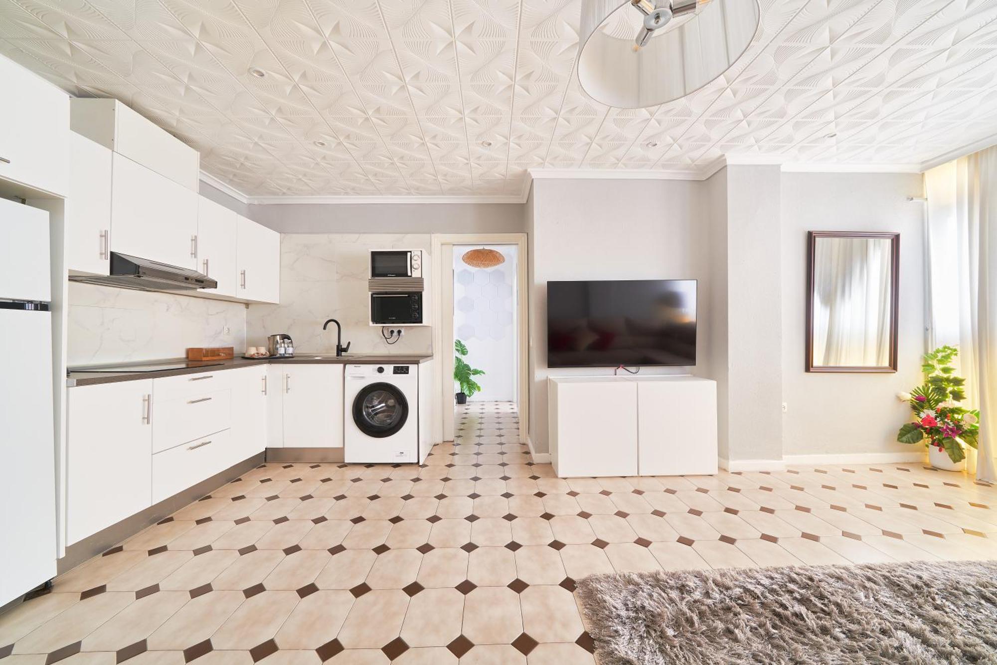 Fantastico Apartamento Junto A La Estacion Malaga Luaran gambar