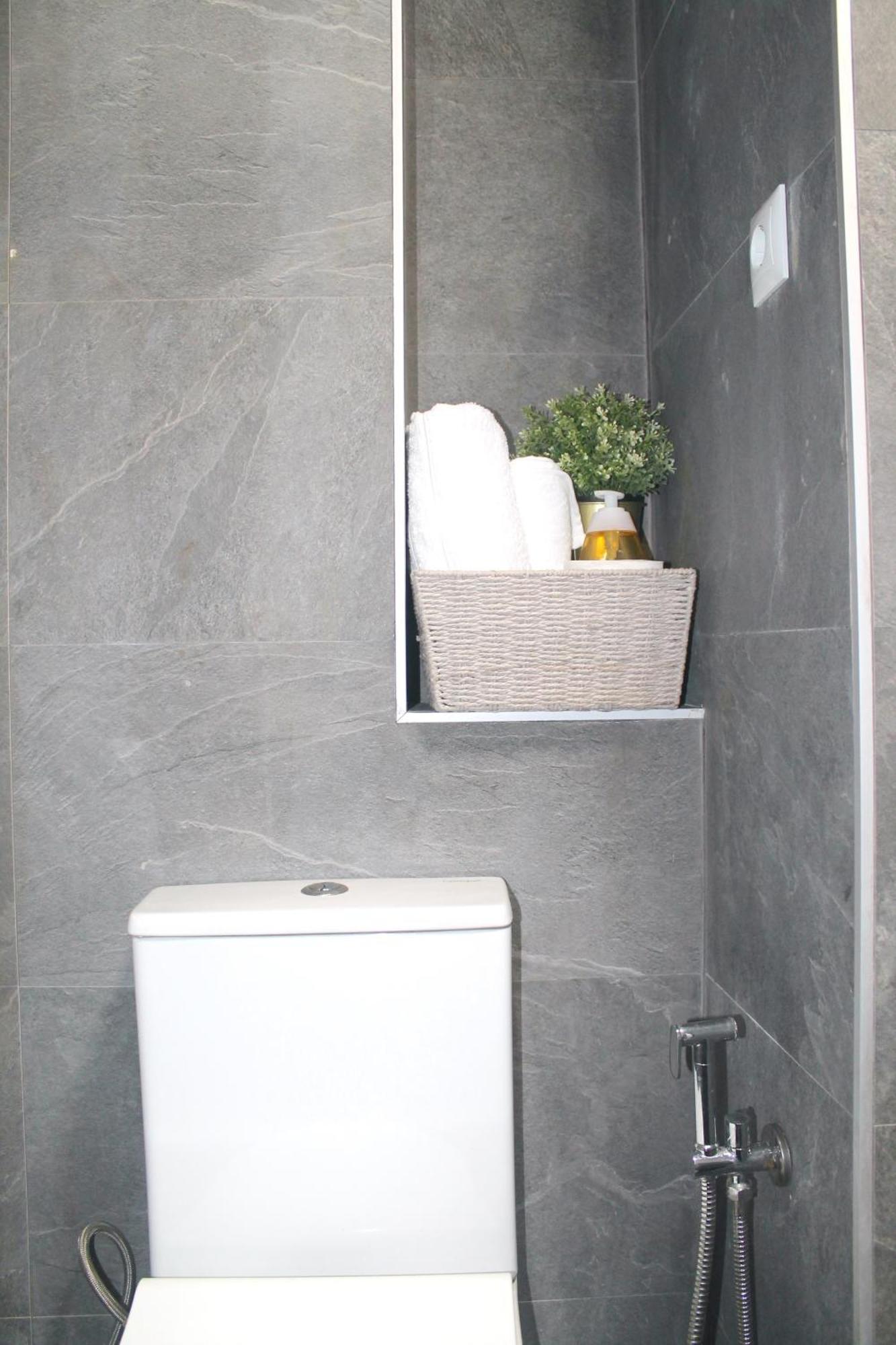 Fantastico Apartamento Junto A La Estacion Malaga Luaran gambar